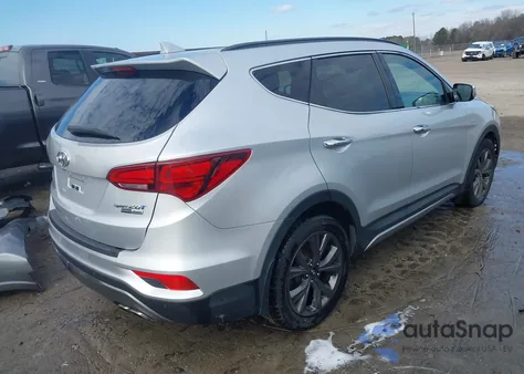 2018 Hyundai Santa Fe Sport 2.0T Ultimate z USA, uszkodzony, nr VIN 5XYZWDLA8JG518676